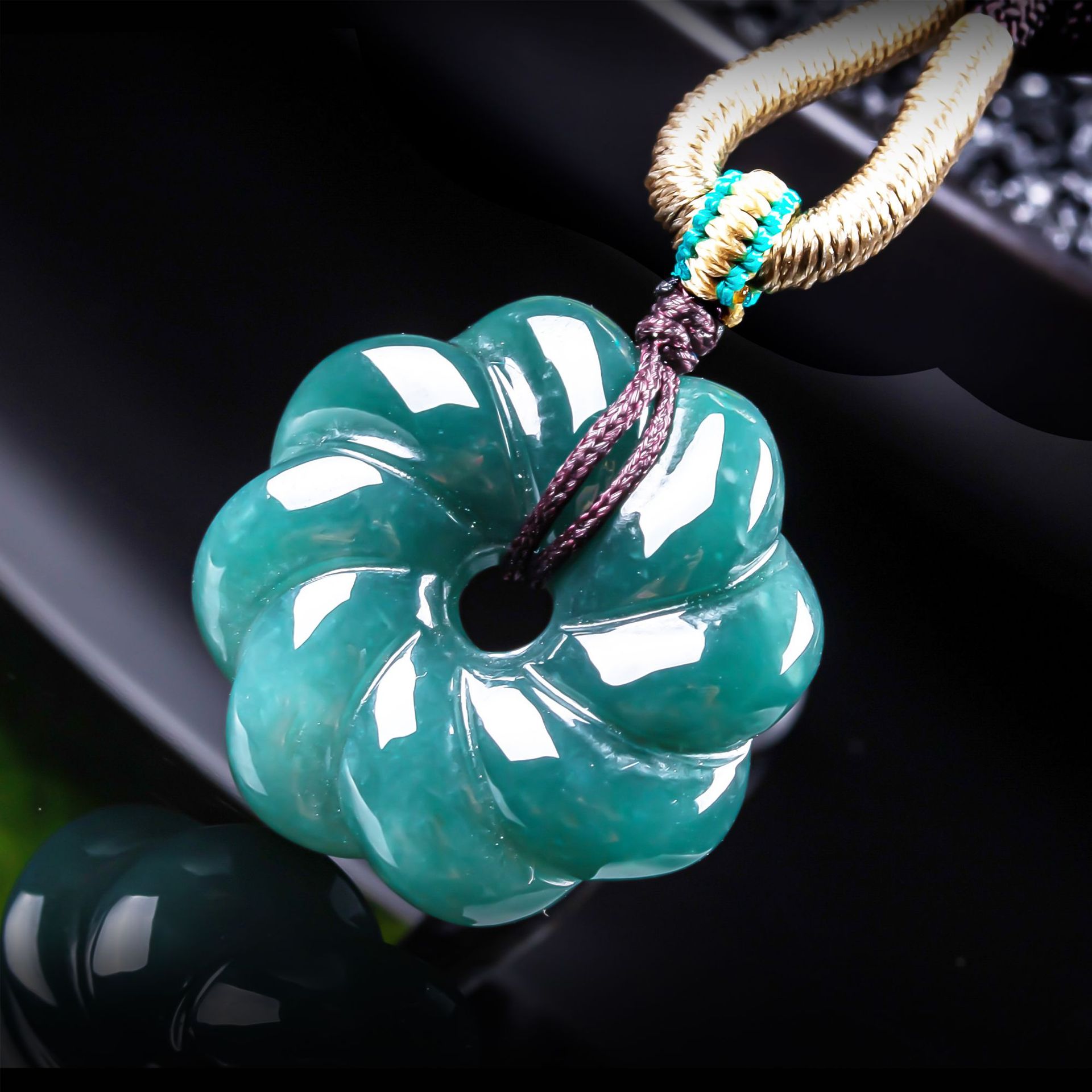 Necklaces - Kalung Liontin Bunga Giok Burma Alami,