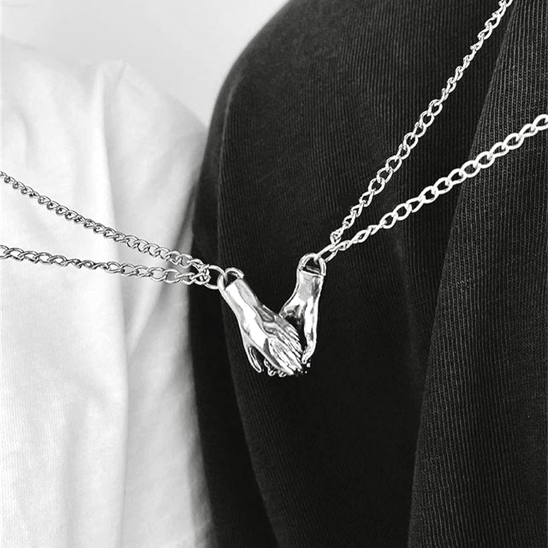 Magnetic Couple Matching Necklaces - 2Pcs/Set Kalung Pasangan Serasi Warna Perak