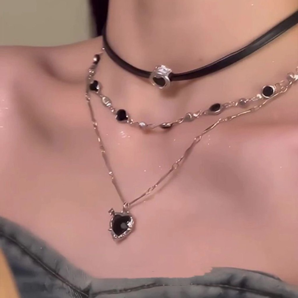 Layered Pendant Necklace Aesthetic - Kalung Liontin Hati Gotik Y2K untuk