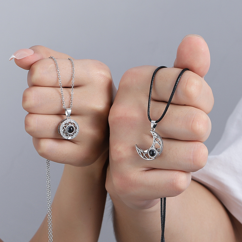 Kalung pasangan magnetik 100 b - Magnetic Couple Matching Necklaces ulasan dan harga