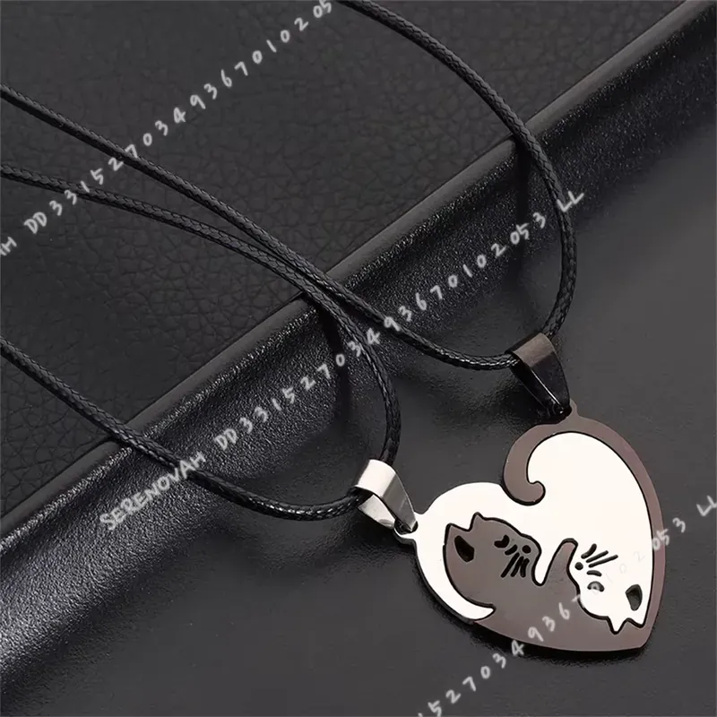 1 Pasang Gantungan Kunci Kucin - Magnetic Couple Matching Necklaces ulasan dan harga