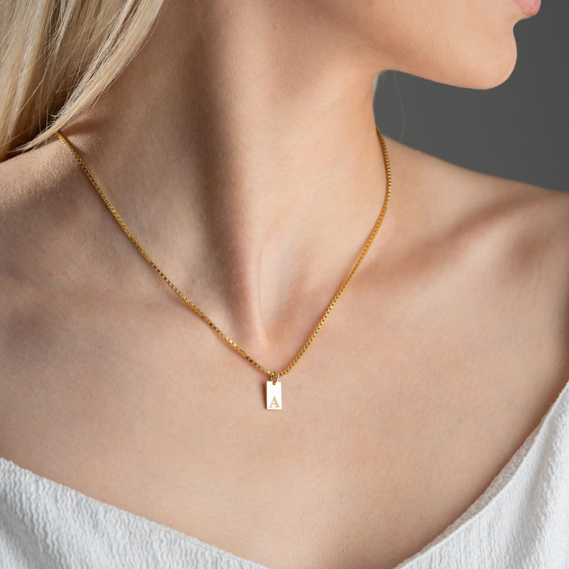Kalung liontin label huruf awa - Initial Letter Necklace 18K Gold ulasan dan harga