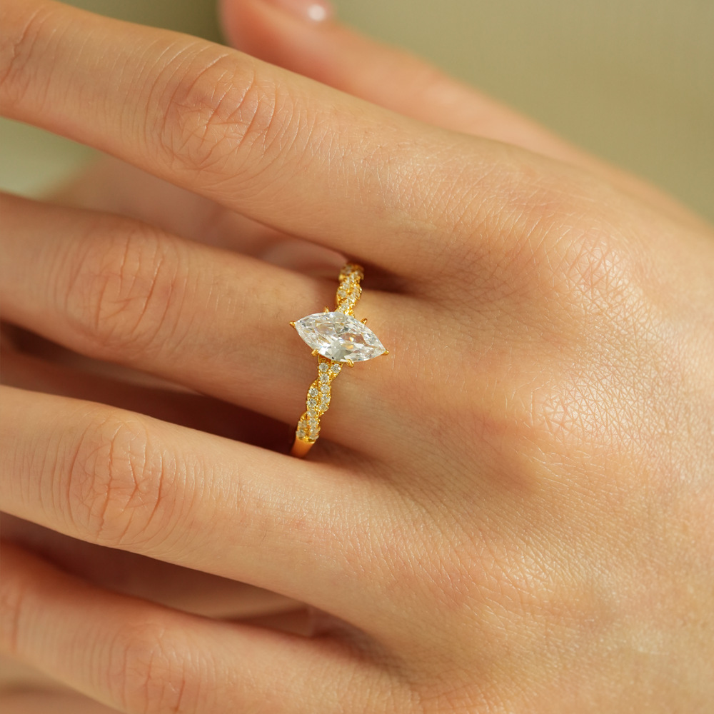 Cincin Pertunangan Lumira 100% - Moissanite Engagement Ring 1 Carat ulasan dan harga